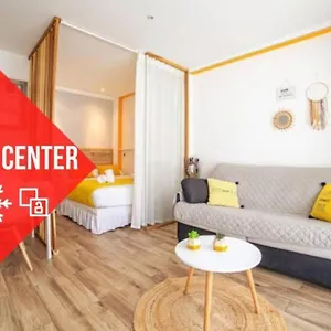 Cocoon Center - Rue D'antibes - 200m Plage- Clim - Wifi - Unique Appartamento